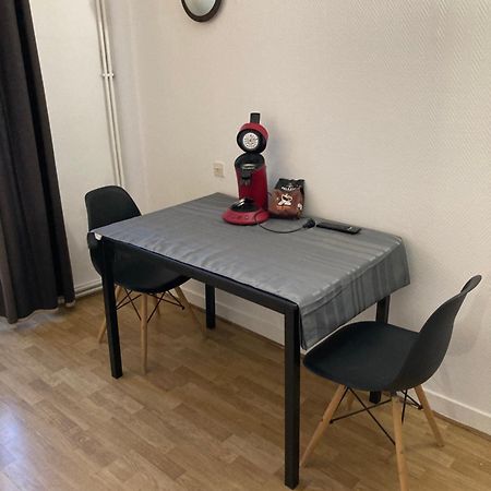 Studio Central Cosy Proche Gare Ruffec  Extérieur photo